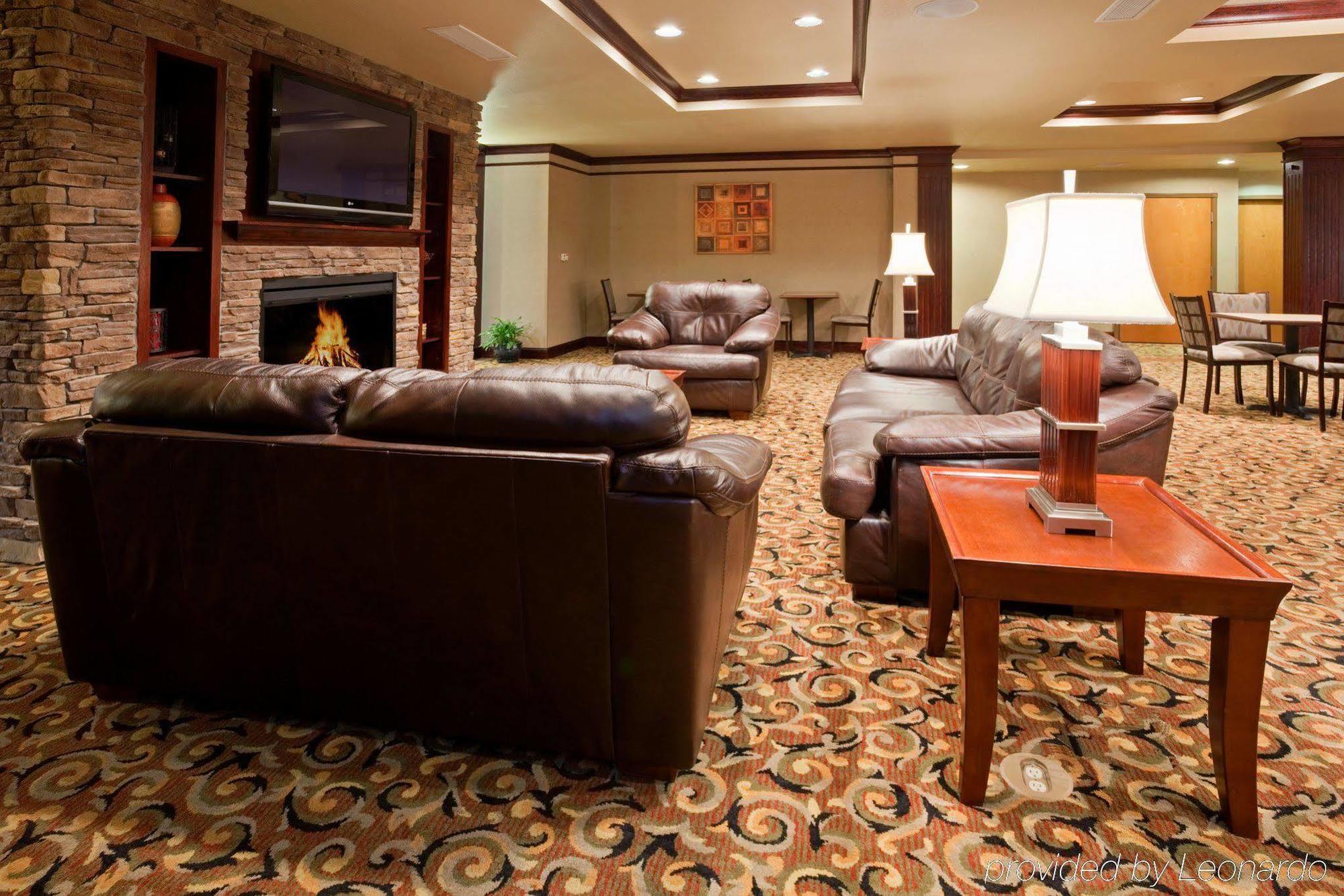 Baymont Inn & Suites By Wyndham Sturgis Interior photo